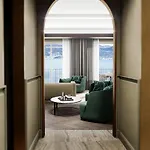 Grand Bristol Hotel