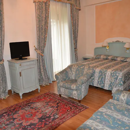 Hotel Grand Bristol