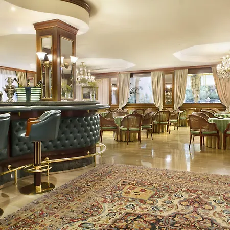 Hotell Grand Bristol 4*