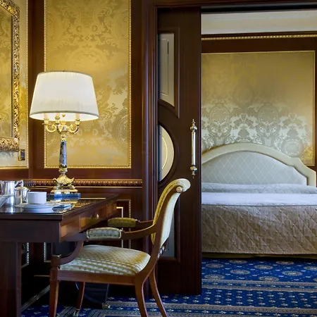 Grand Bristol Hotel