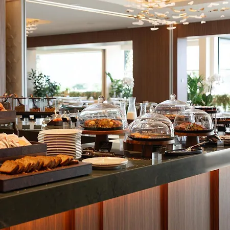 Grand Bristol Hotel 4*