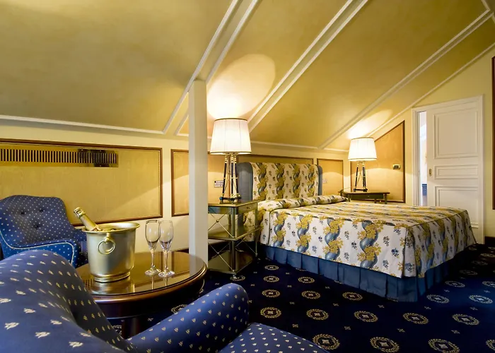 Otel Grand Bristol 4*