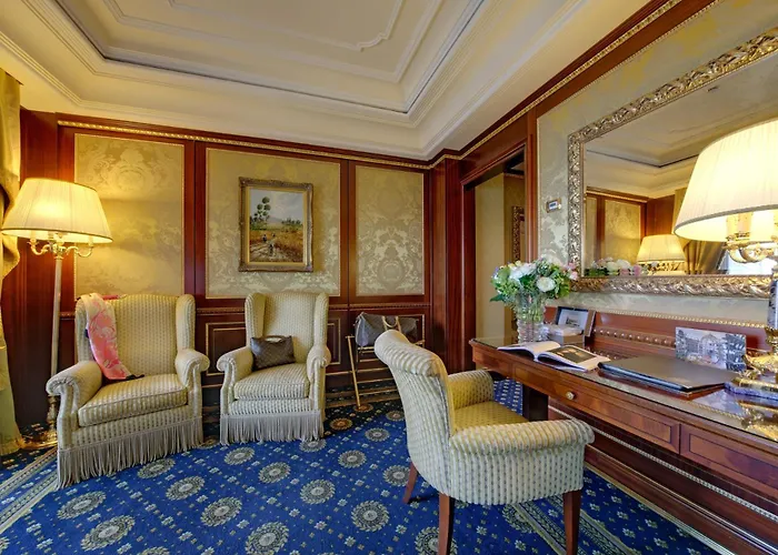 Hotell Grand Bristol 4*