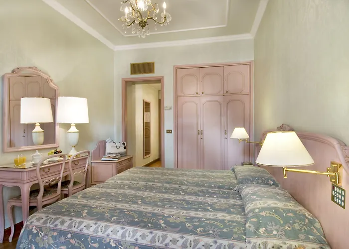 Grand Bristol Hotell