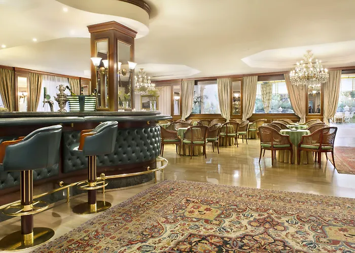 Hotell Grand Bristol 4*